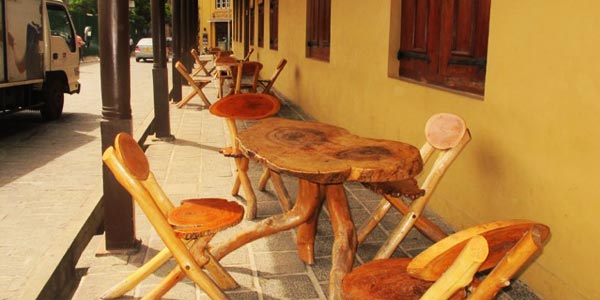 Sidewalk café furniture