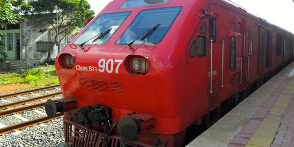 Class S11 train to KKS