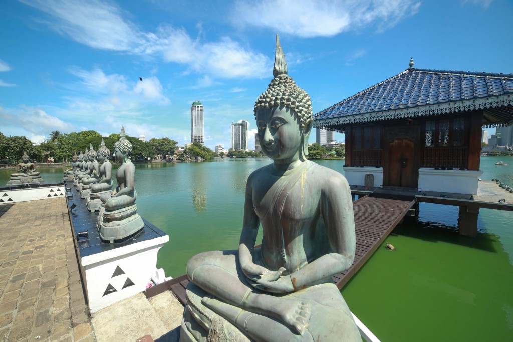 Gangaramaya Temple in Colombo